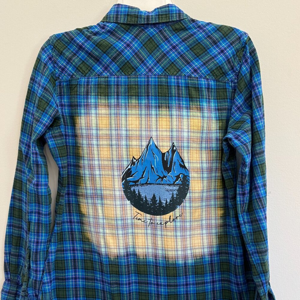 Eddie Bauer Flannel - Time to Explore Transfer - Size Medium